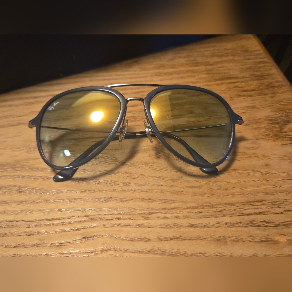 Ray-Ban Sunglasses with Black Frame and Gray Lenses